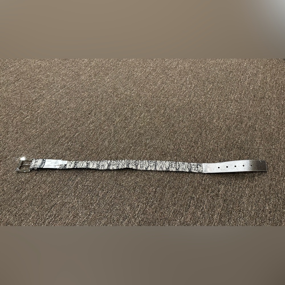 NWT Retail $45 Michael Kors Women’s shiny leather snakeskin brown belt sexy S/M - Picture 6 of 6